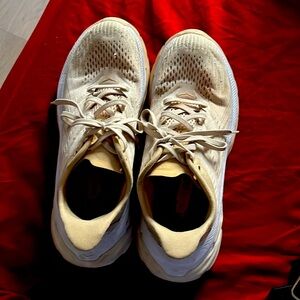 Size 8 HOKA Fitness sneakers